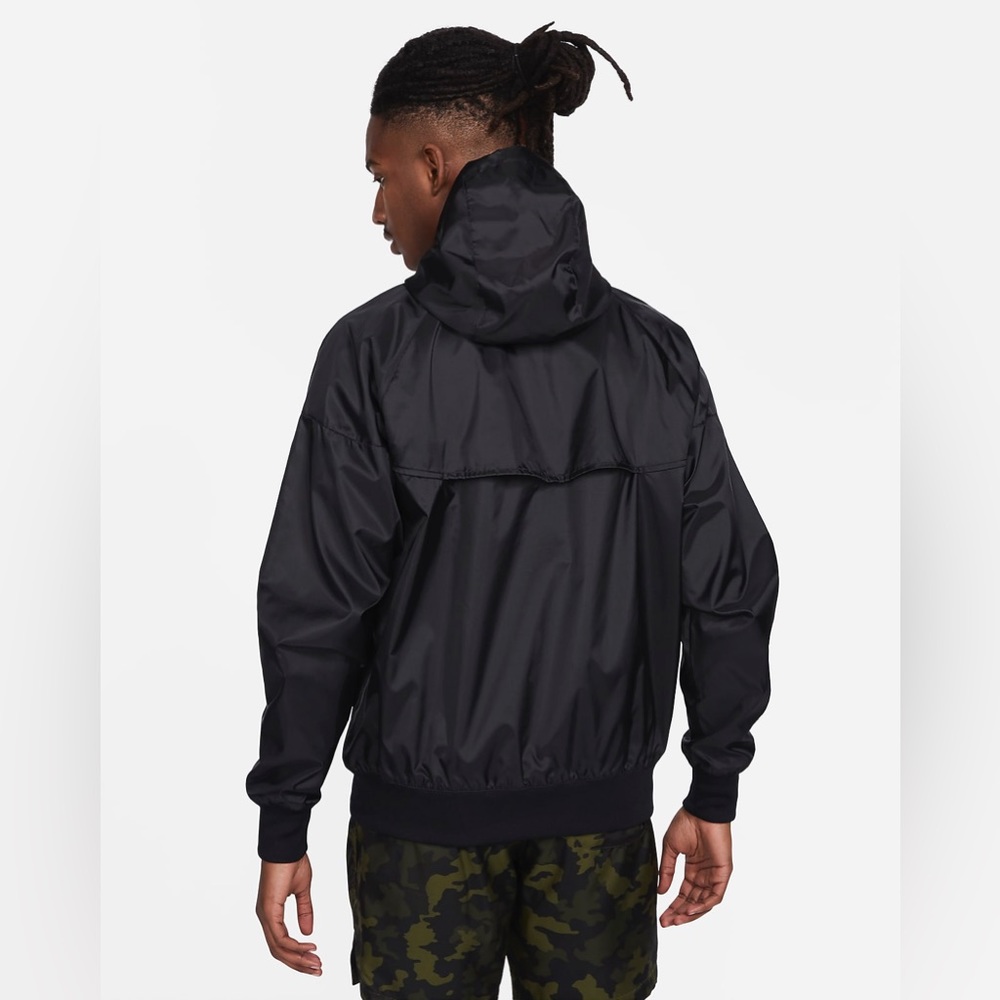 Nike Windrunner - Picture 2 of 8